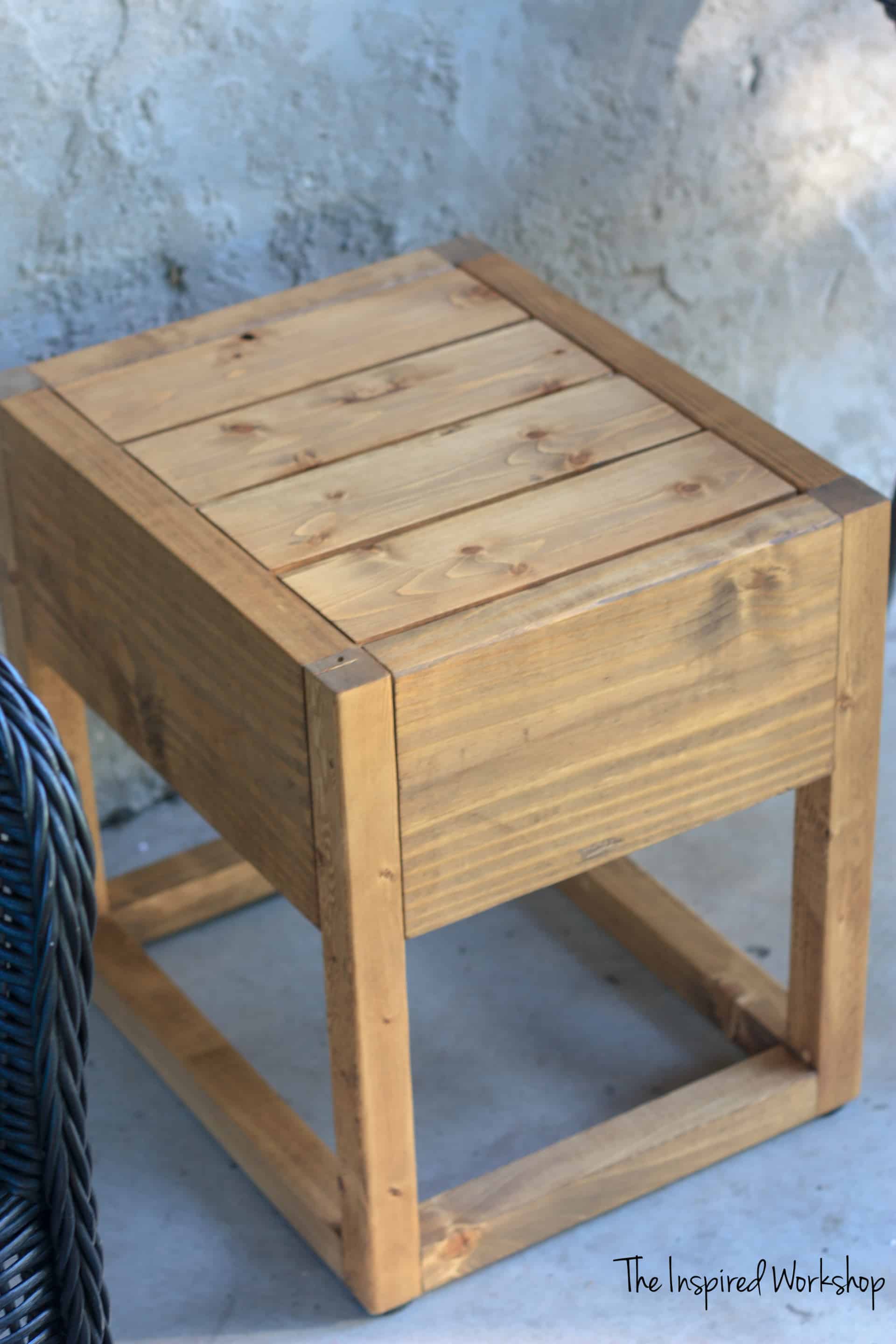 DIY Modern Outdoor Side Table