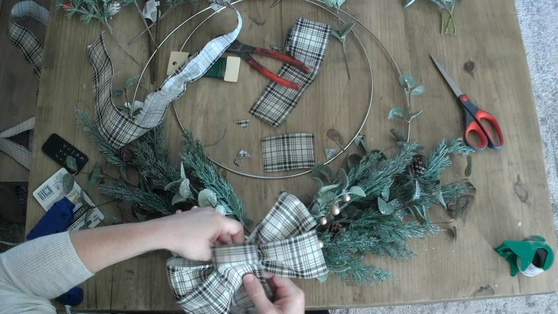 Making the bow for the metal hoop wreath