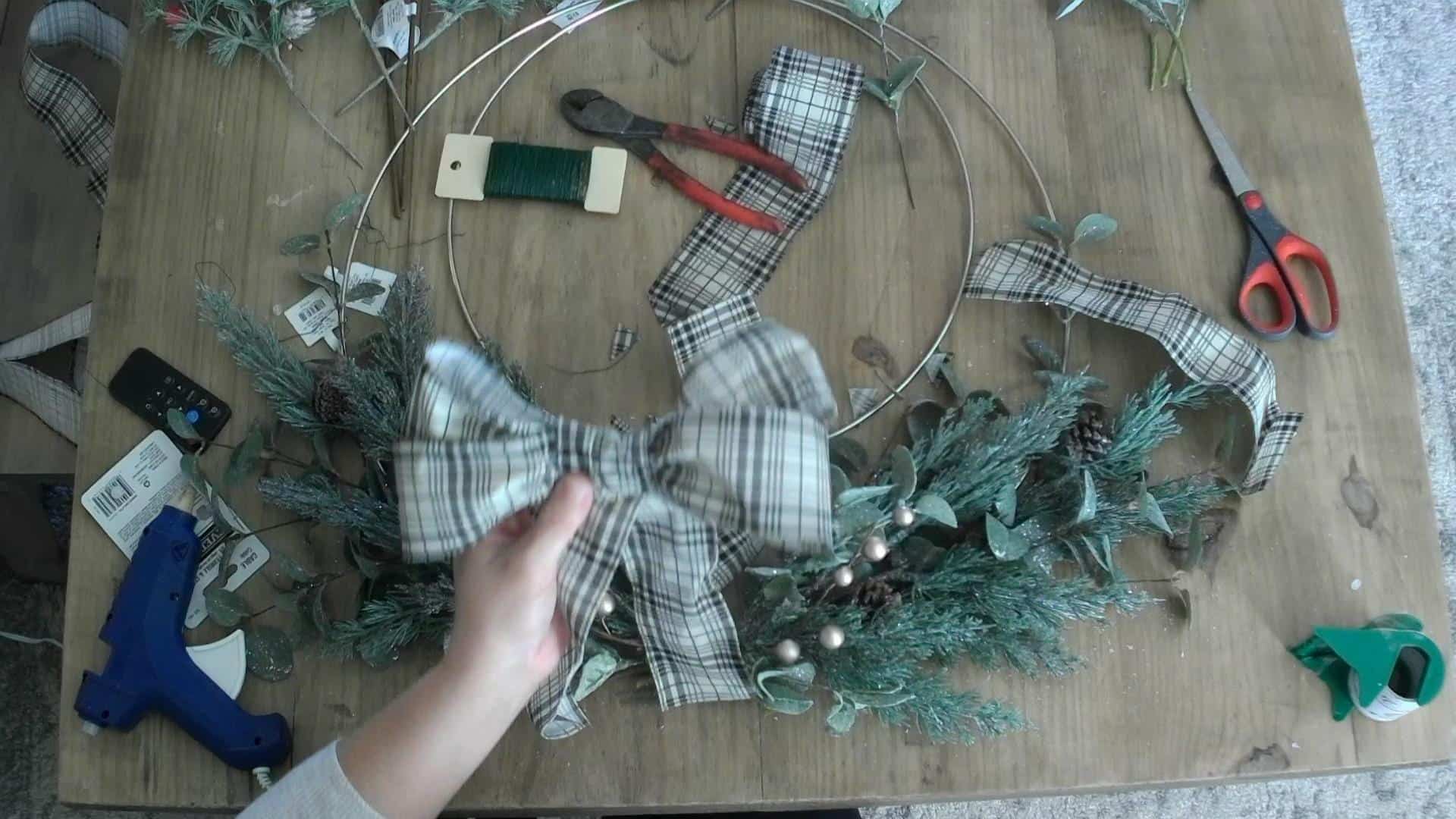 Making the bow for the DIY Christmas wreath