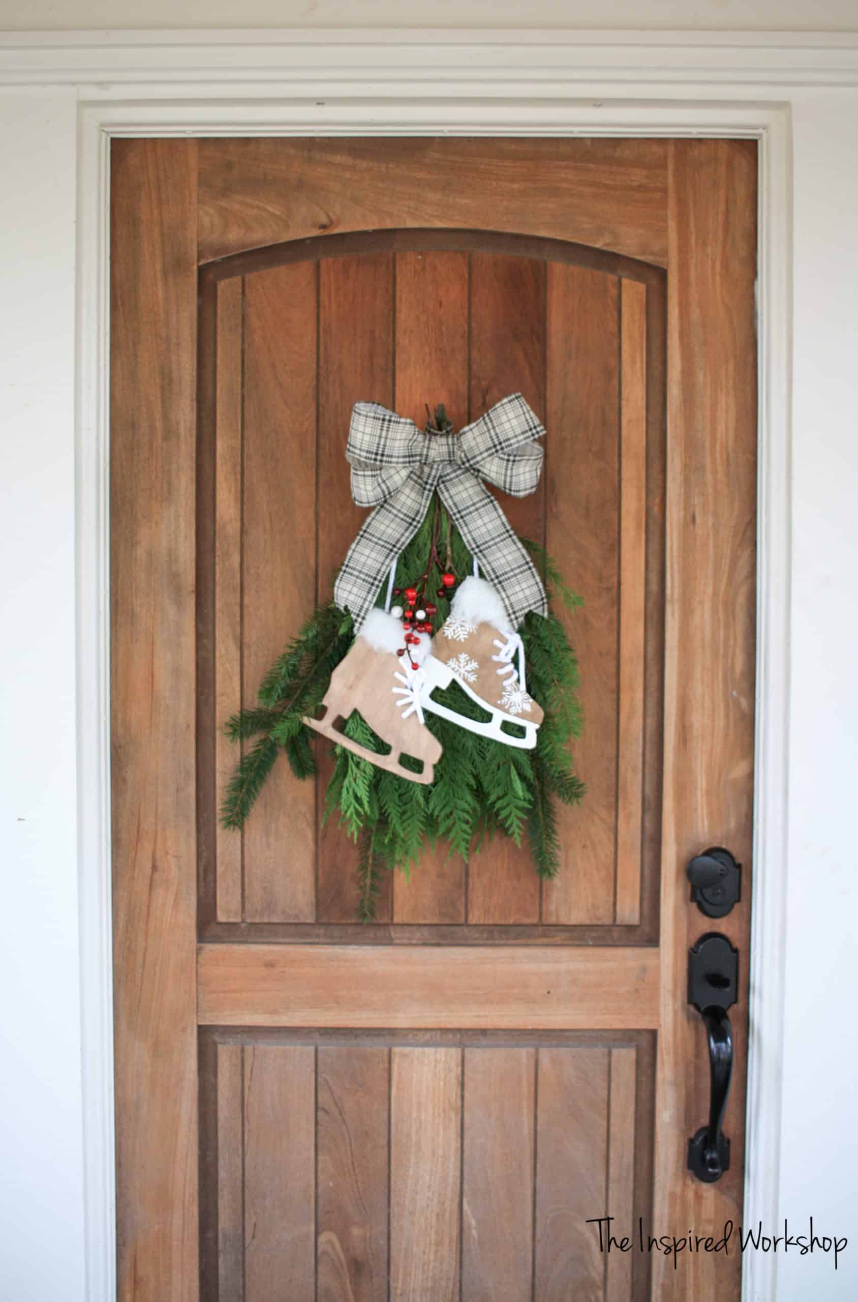 DIY Ice Skate Christmas Decor