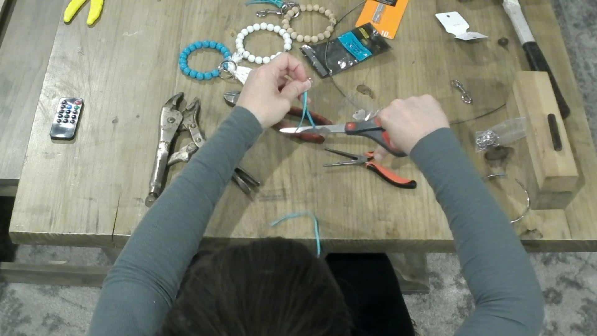 Making the Tassels for the DIY key chain bracelet