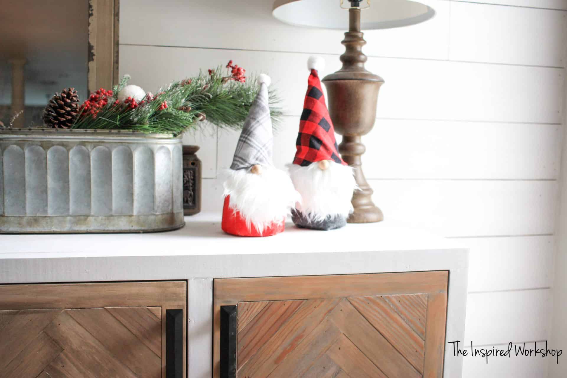 DIY Christmas Gnomes - no sew gnomes