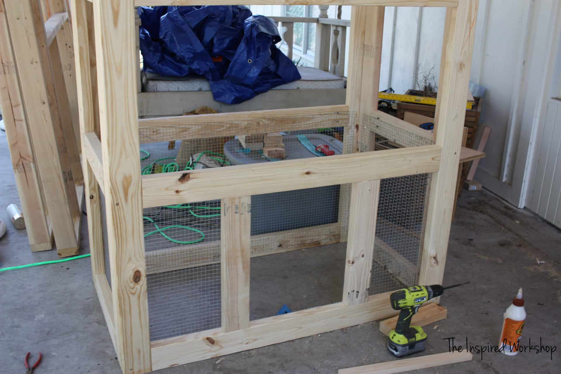 DIY Small Chicken Coop