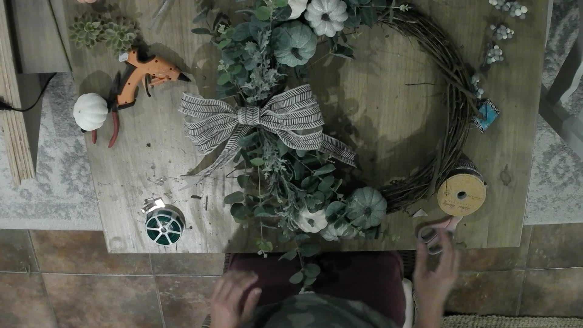 DIY Fall Neutral Wreath