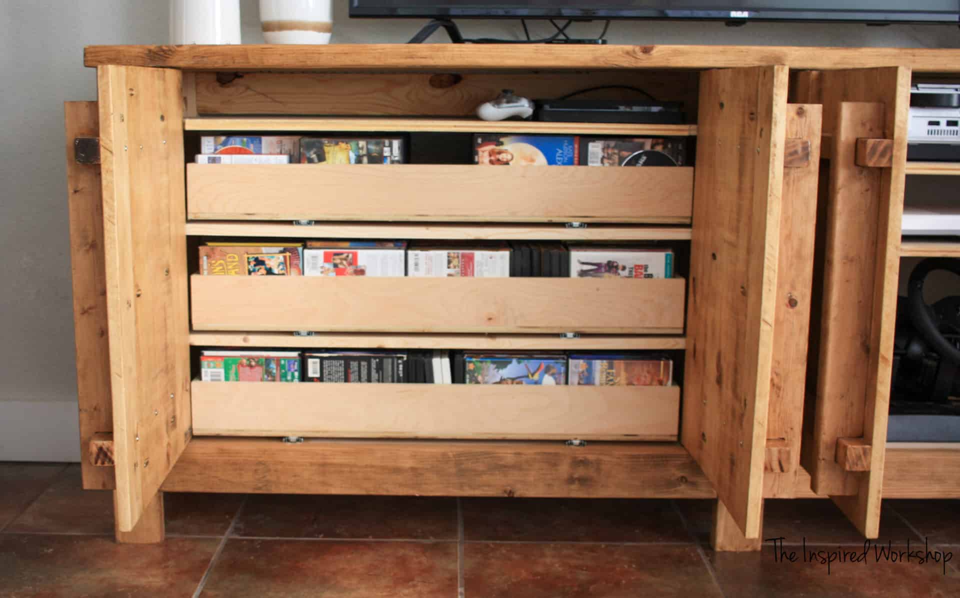 DIY Shelf Cabinet--{Easy Basic TV Stand Shelf Idea!}