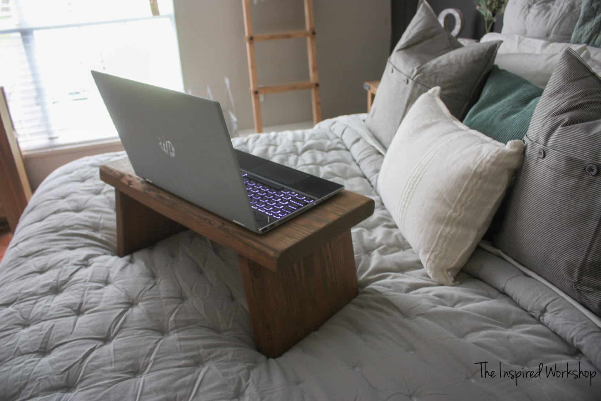 Diy laptop deals table for bed