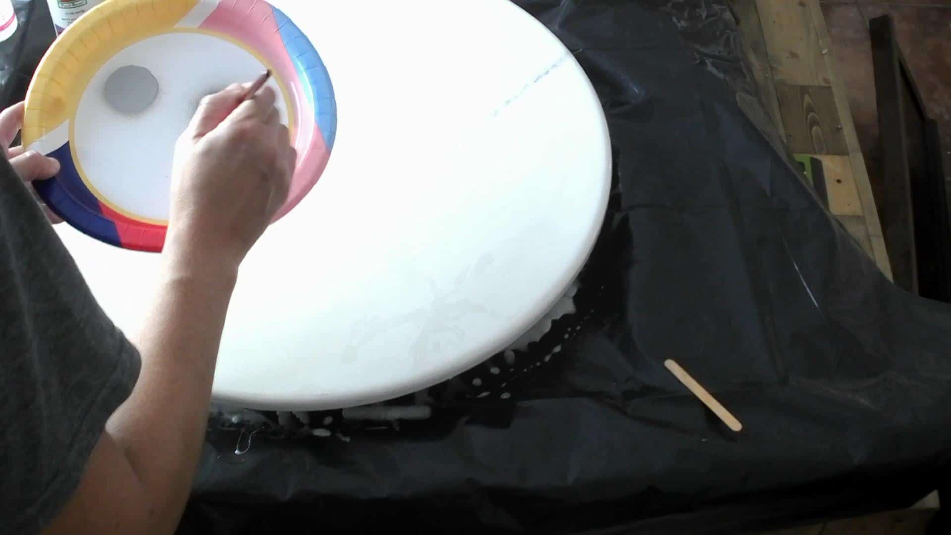 Making the veins in the epoxy marble table top