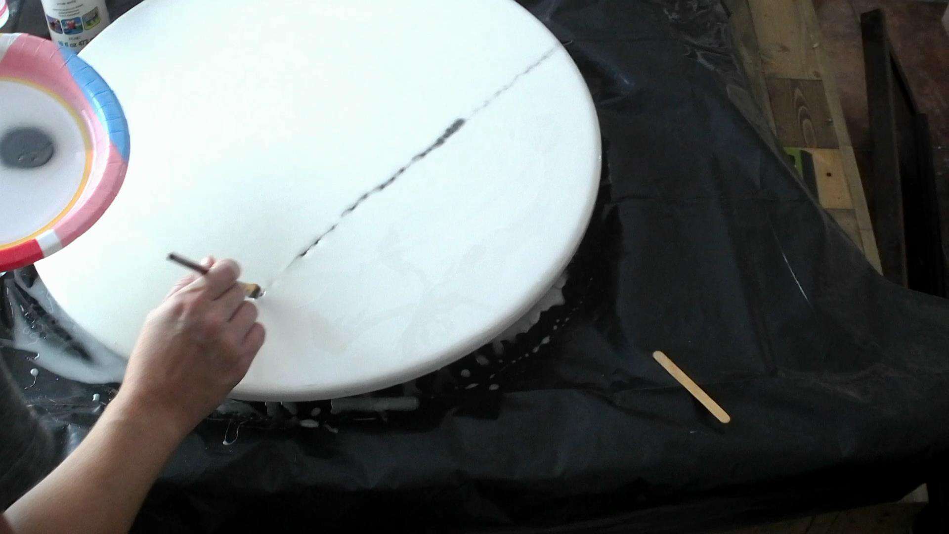 Making the veins in the epoxy marble table top