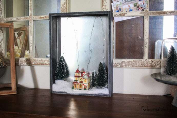 DIY shadow box - how to make a shadow box - Christmas shadow box