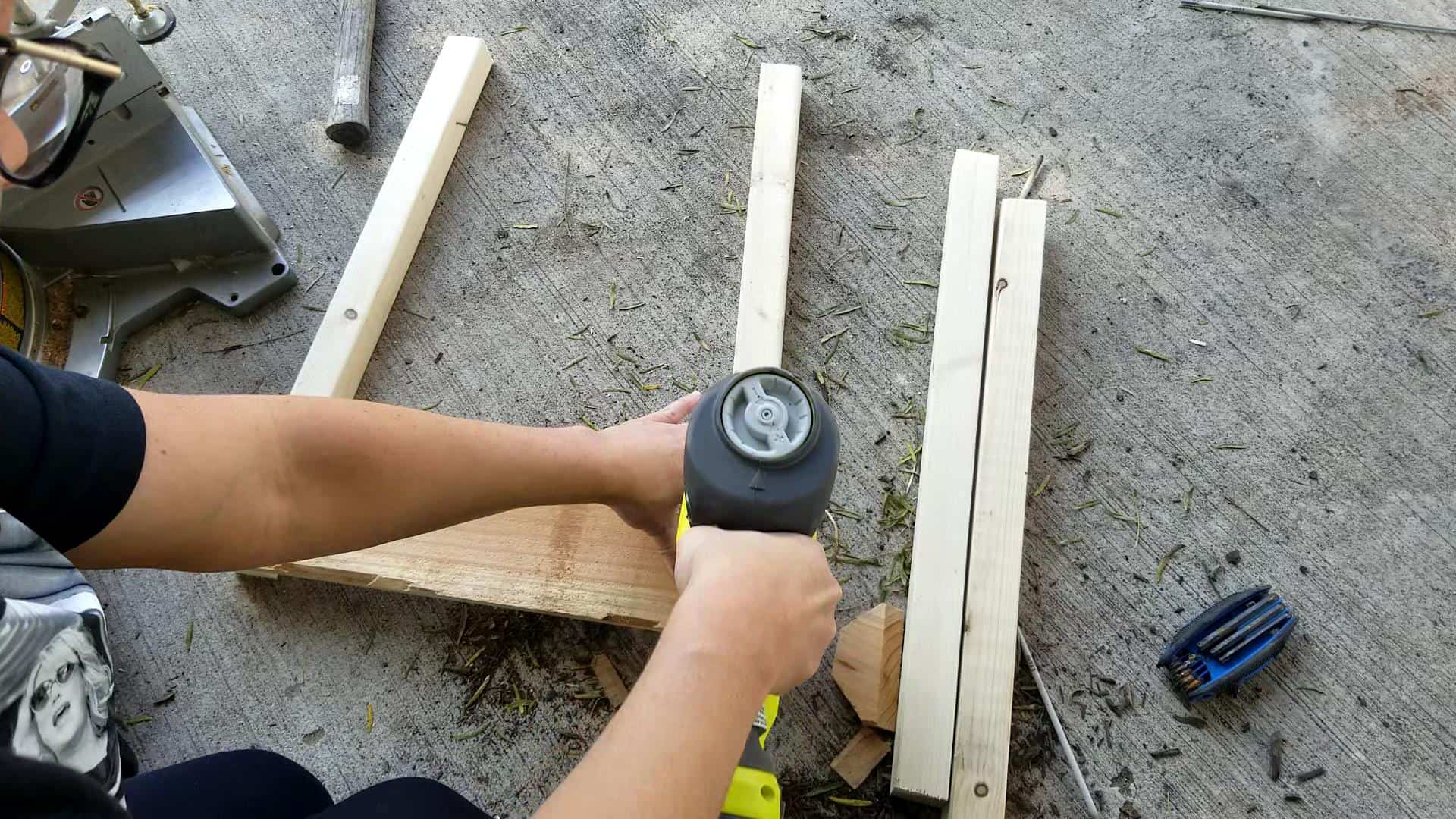 diy planter box around tree