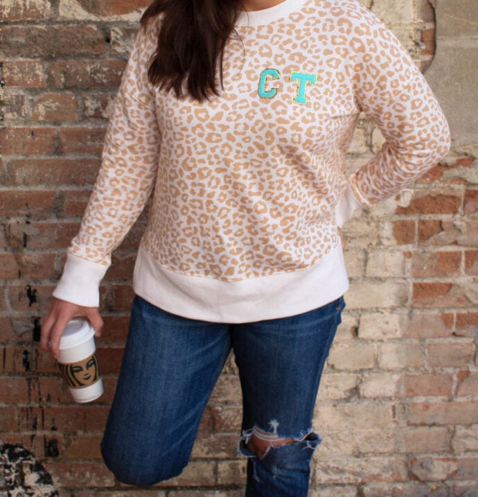 Initial sweatshirt leopard with blue CT