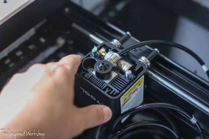 air assist nozzle in place under the m1