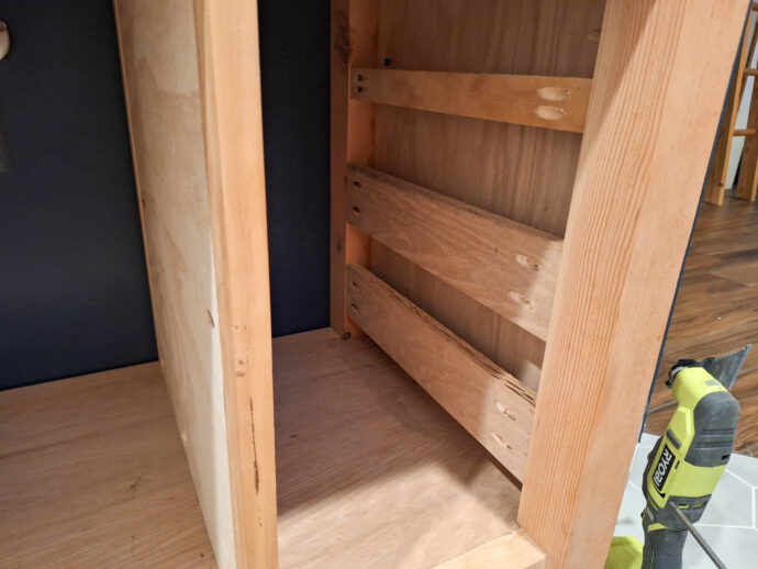 drawer slide supports for the vanity