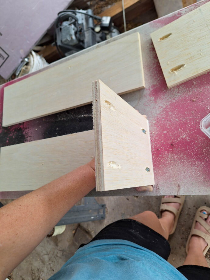 pocket holing the drawer boxes for the vanity