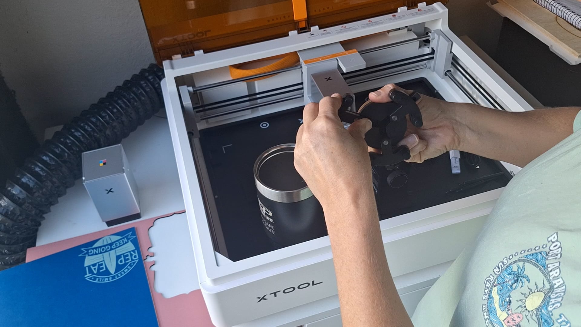 setting the chuck on the rotary attachment on the xtool