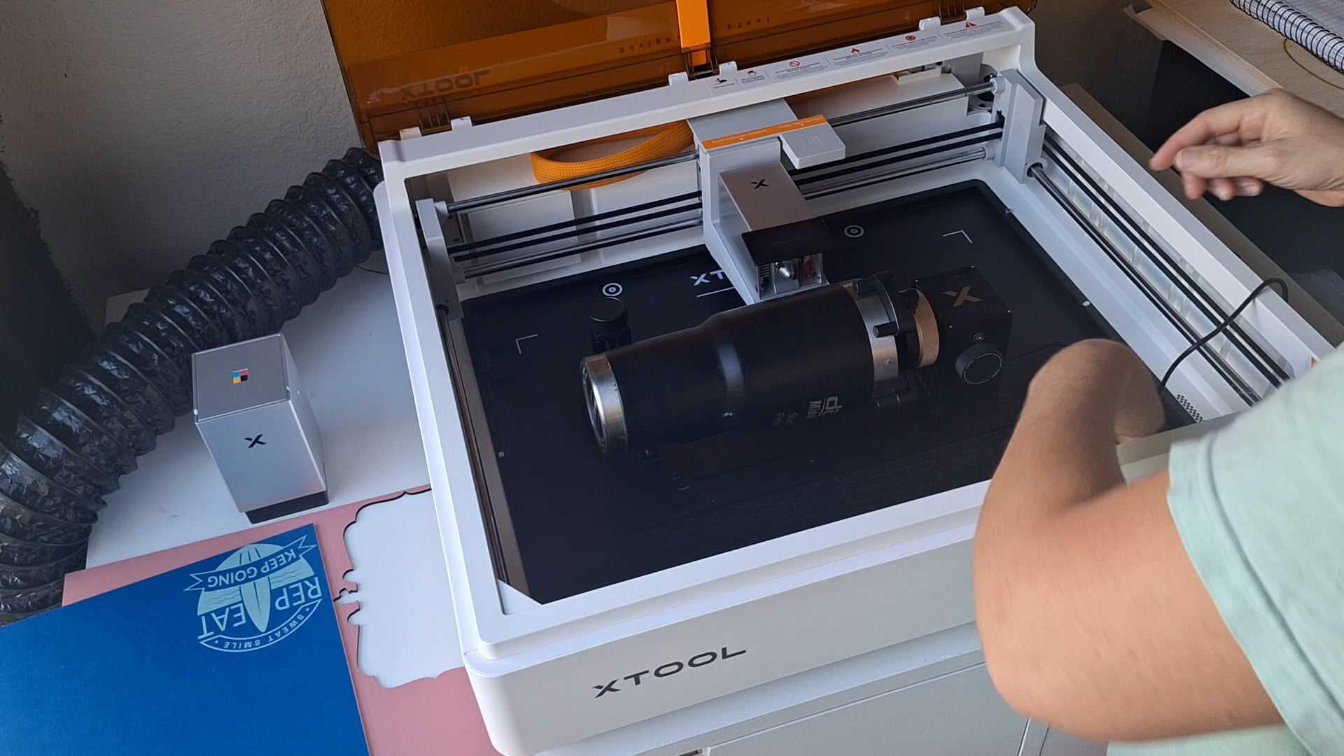 setting the card in the far right corner of the machine